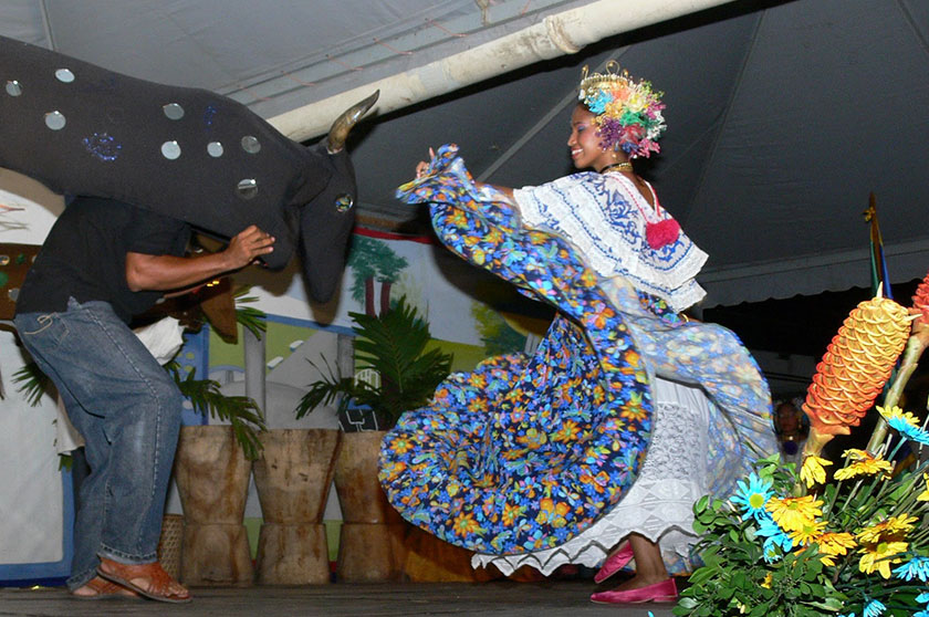 festival-nacional-del-toro-guapo-de-anton