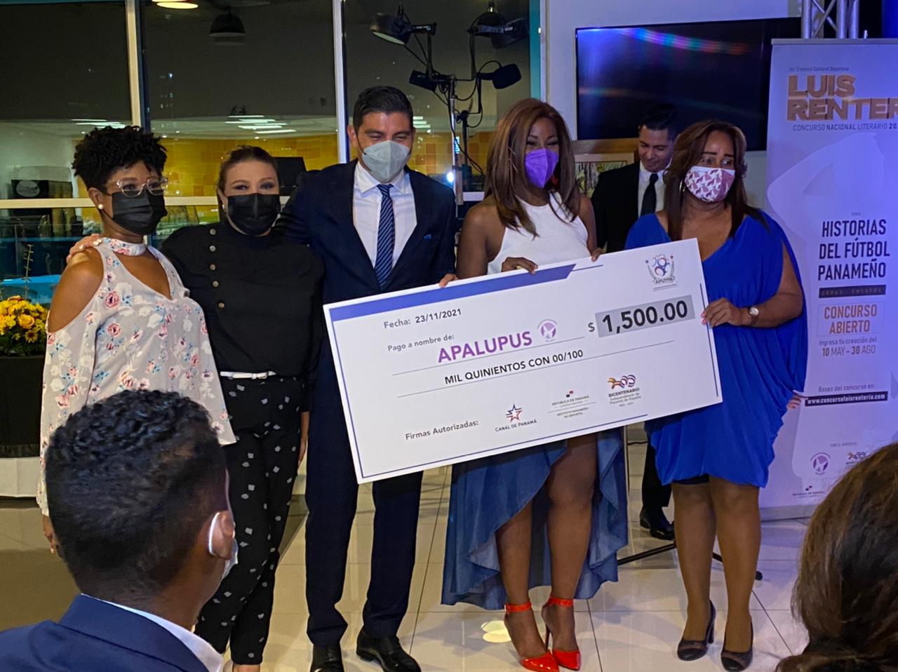 micultura-premia-a-ganador-del-luis-renteria