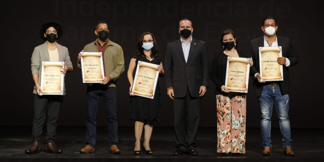 micultura-reune-expresiones-artisticas-en-premiacion